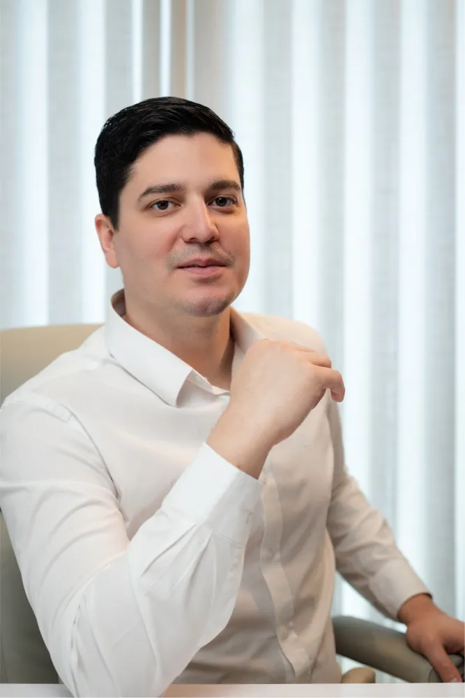 Dr. Leonardo Almeida