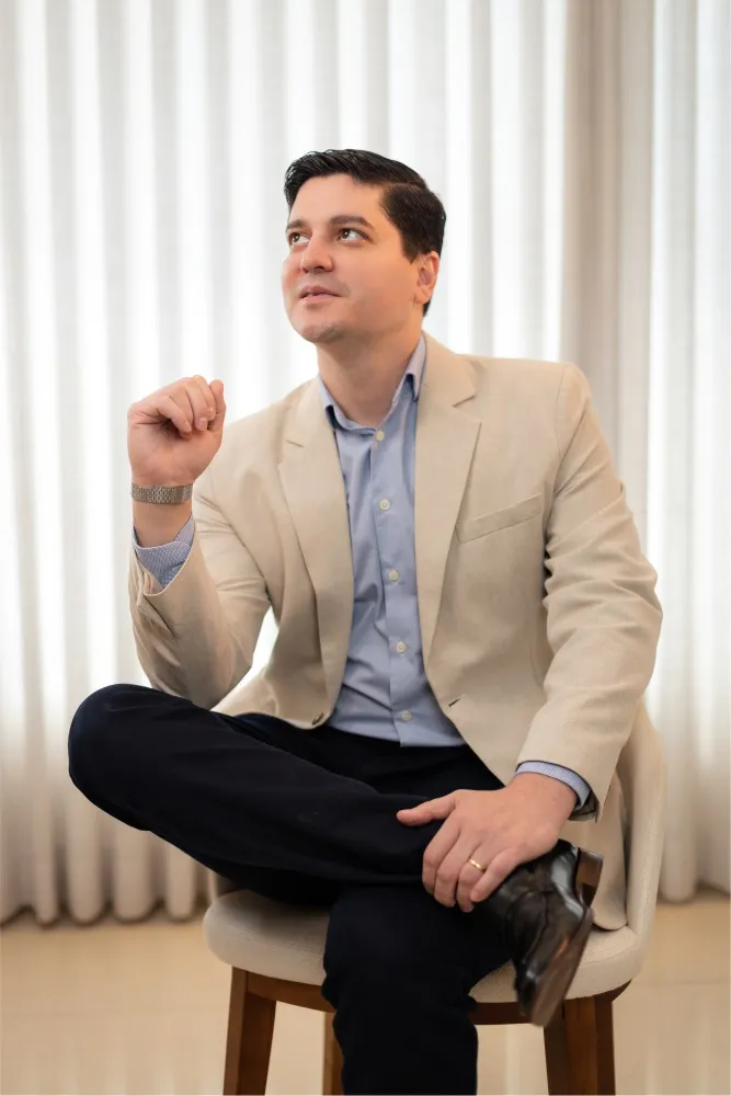 Dr. Leonardo Almeida - Especialista em Vasectomia
