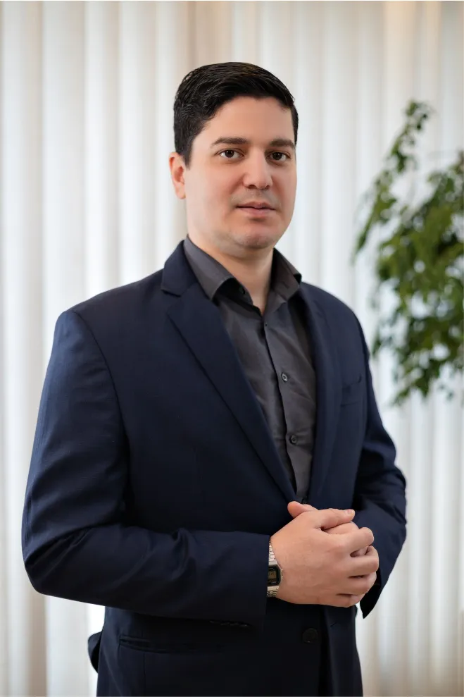 Dr. Leonardo Almeida